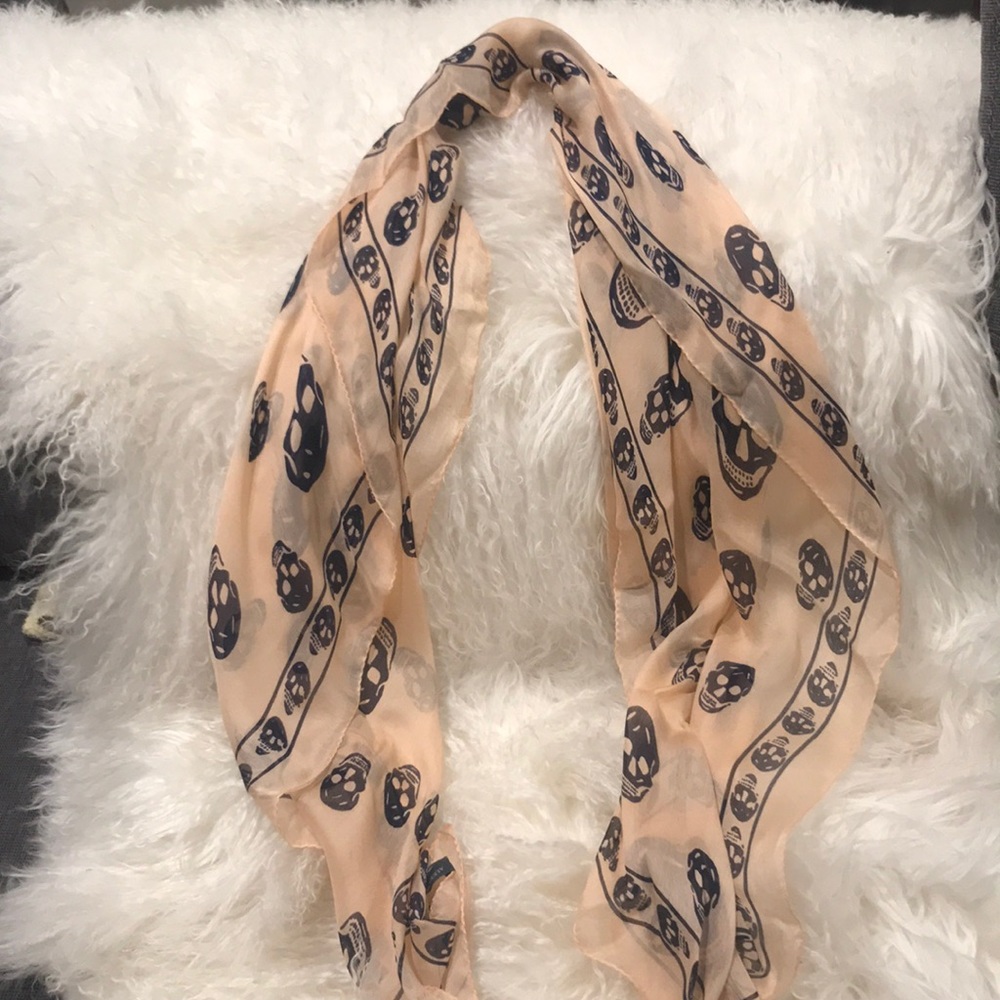 Alexander McQueen printed silk scarf - Picture 2 of 2